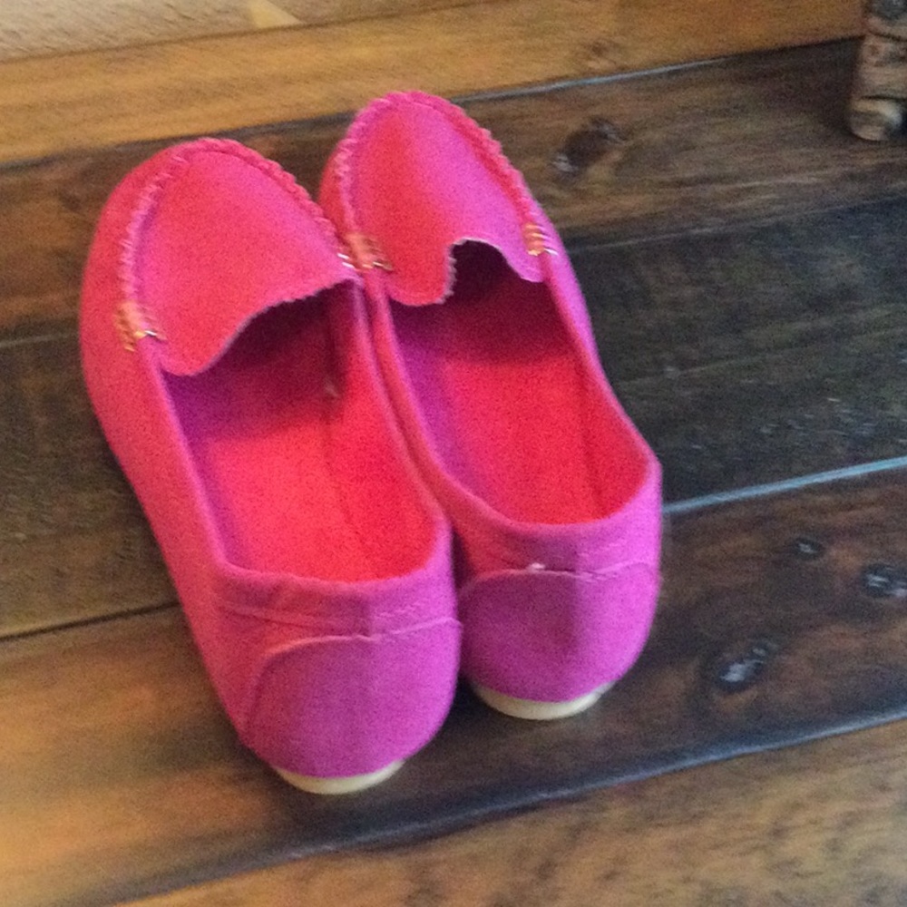 New slip on shoes sz 8
